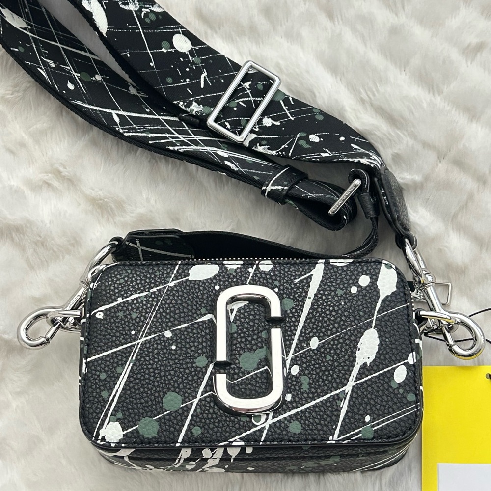 Marc Jacobs Snapshot